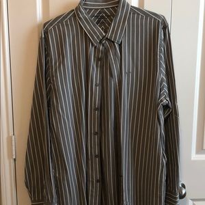 American eagle button down shirt